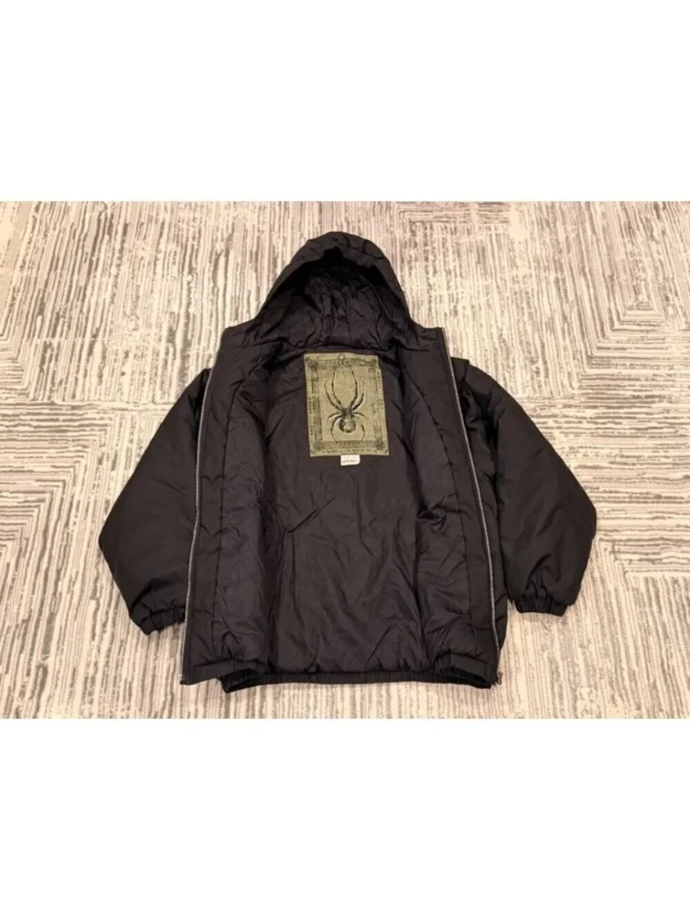 New Spyder kids size 16 Black Winter puffer waterproof coat Retails $225.